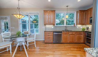 1307 Chenworth Dr, Apex, NC 27502