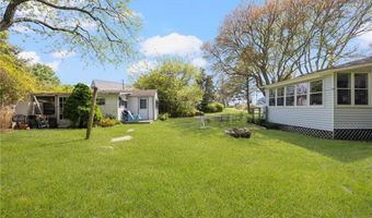 44 Kilburn St, Charlestown, RI 02813