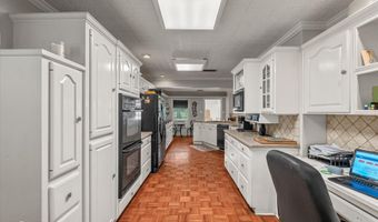 331 Gray St, Belcher, LA 71004