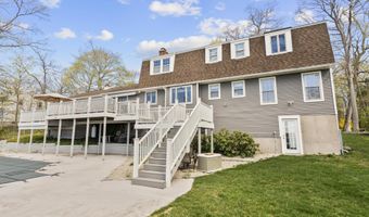 58 Lantern View Dr, Branford, CT 06405