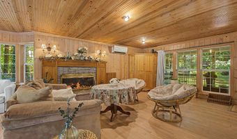 21100 E COUNTRY CLUB Loop, Brightwood, OR 97011