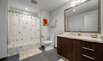 45 SUTTON Sq SW 1006, Washington, DC 20024