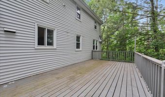 77 Hemlock Rdg, Berlin, CT 06037