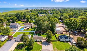 608 E Holly Blvd, Bayville, NJ 08721
