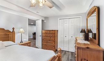 13994 Holyoke Ct, Apple Valley, MN 55124