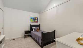 3936 Holden Dr, Ann Arbor, MI 48103