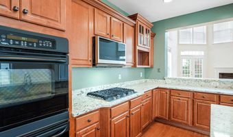 21946 WINDOVER Dr, Broadlands, VA 20148