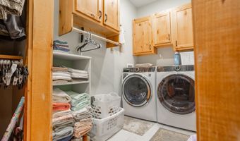 16032 Farm Road 1212, Aurora, MO 65605