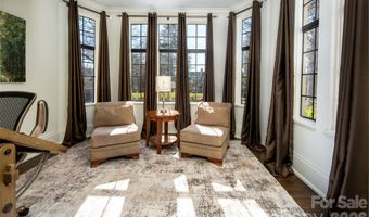 72 Windsor Rd, Asheville, NC 28804