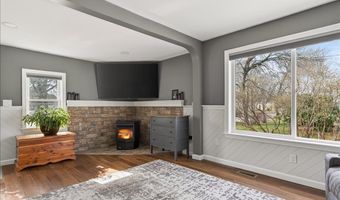 22 Lane St, Bangor, ME 04401