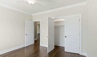 175 Glenview Dr, Albertville, AL 35950