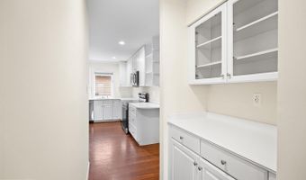 34 N GARFIELD St, Arlington, VA 22201