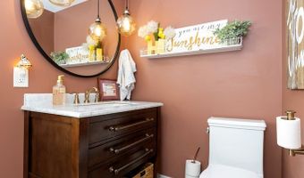 859 Country Club Ln, Ashland, OH 44805