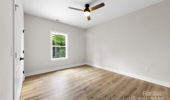 109 Darvee Rd, Blacksburg, SC 29702