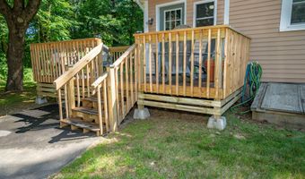 15 Marsh Rd, Belfast, ME 04915