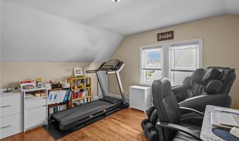 34 Aldrich Ave, Cranston, RI 02920