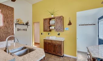 49 N Smith St, Avenel, NJ 07001