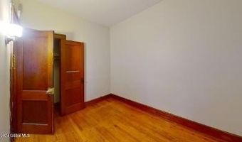 441 Myrtle Ave Apt 2, Albany, NY 12208