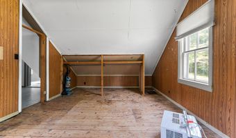 499 Augusta Rd, Belgrade, ME 04917