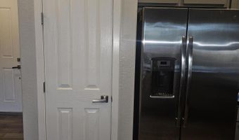250 W QUEEN CREEK Rd 106, Chandler, AZ 85248