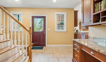 1026 Essex St, Bangor, ME 04401