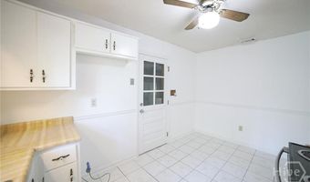 105 Round Table Ct, Athens, GA 30606