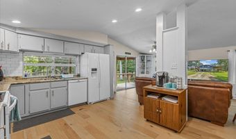 7870 25th Pl, Bell, FL 32619