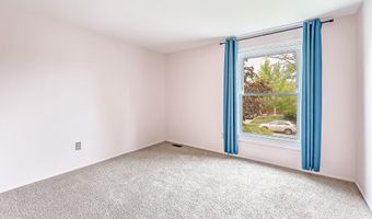 2240 Steeplechase Dr, Ann Arbor, MI 48103
