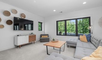 8279 Revado Hills Ct, Ada, MI 49301