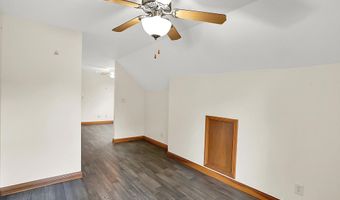 6686 Woodcrest Dr, Avon, IN 46123