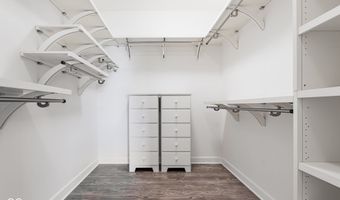 8607 Redditch Dr, Avon, IN 46123