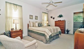 30 Solomans Dr, Barnegat, NJ 08005
