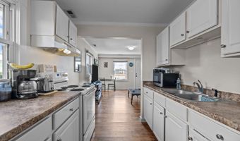 217 W Atlantic Blvd, Atlantic Beach, NC 28512