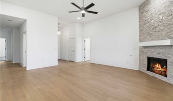 7014 Orange Ave, Bentonville, AR 72713