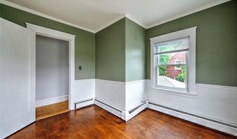 4 Talbot Mnr, Cranston, RI 02905