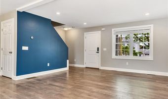 239 Mauran Ave, East Providence, RI 02914