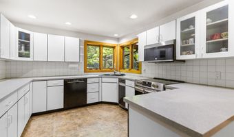 32 Beech Hill Rd, Campton, NH 03223