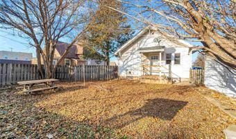 613 W WISCONSIN Ave, Appleton, WI 54911