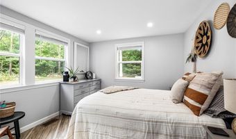 93 Burdickville Rd, Charlestown, RI 02813