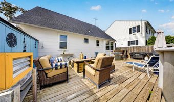 131 Dorset Ave, Albertson, NY 11507