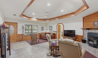 102 S Hackberry Dr, Alpine, TX 79830