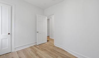 527 N Main St, Bristol, CT 06010