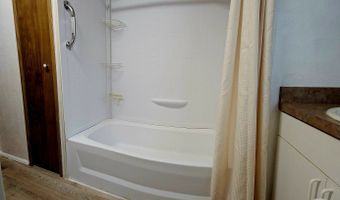 1905 WAVERLY Dr 17, Albany, OR 97322