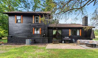 172 26th St, Allegan, MI 49010