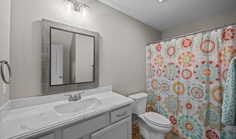 566 Hines Dr, Ayden, NC 28513
