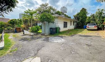 1914 Manoa Rd, Honolulu, HI 96822