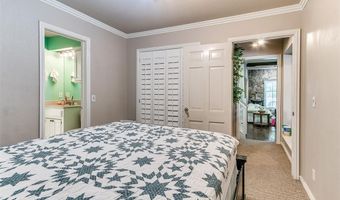 8101 Brownsville Ln, Bethany, OK 73008