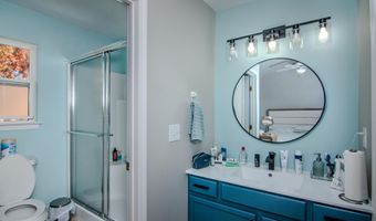 3244 Dunwoodie Rd, Ann Arbor, MI 48105