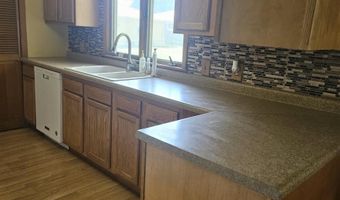 614 Bell Ct, Algona, IA 50511