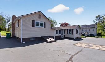 8275 MERTZTOWN Rd, Alburtis, PA 18011